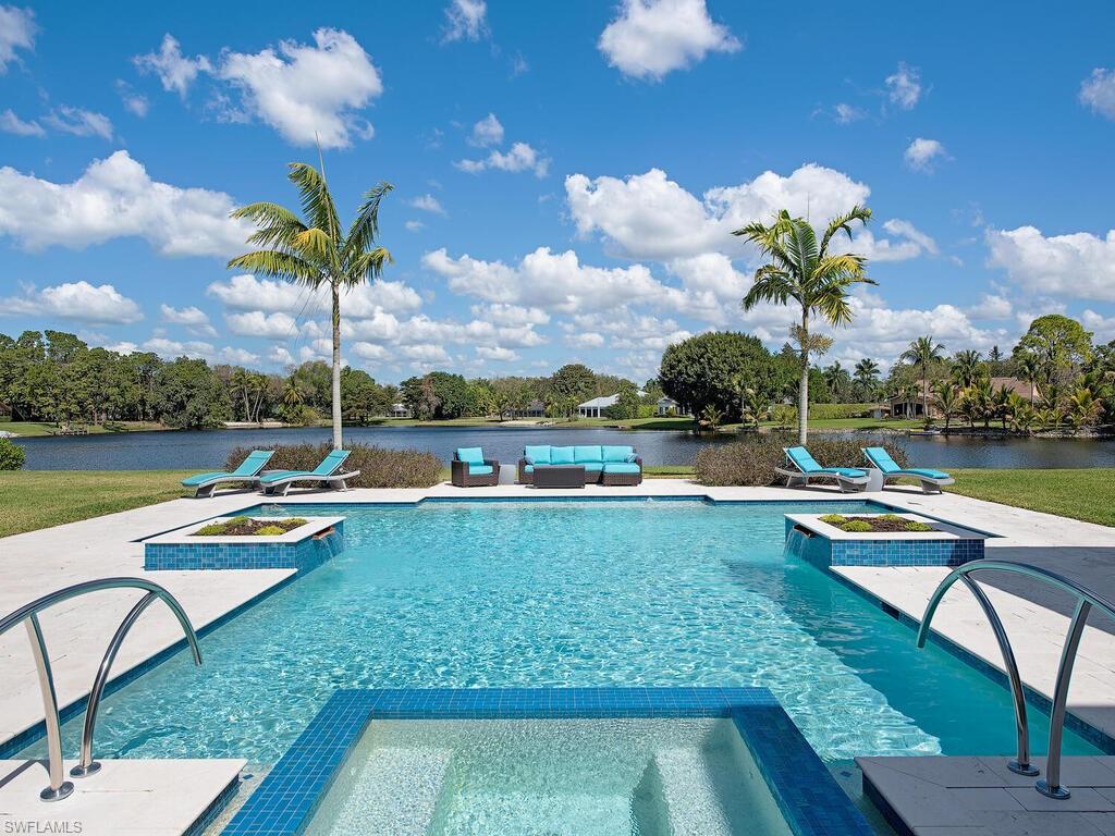 PINE RIDGE - Residential