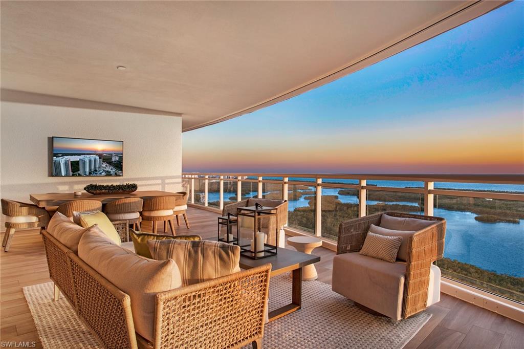 KALEA BAY TOWER 400 - Residential