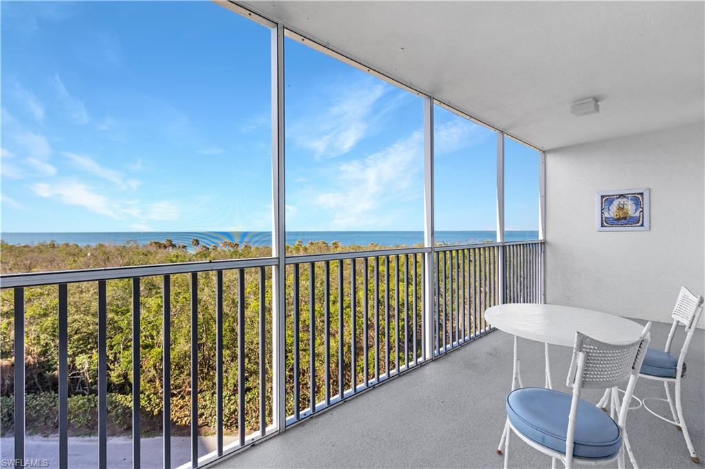 VANDERBILT TOWERS - Residential