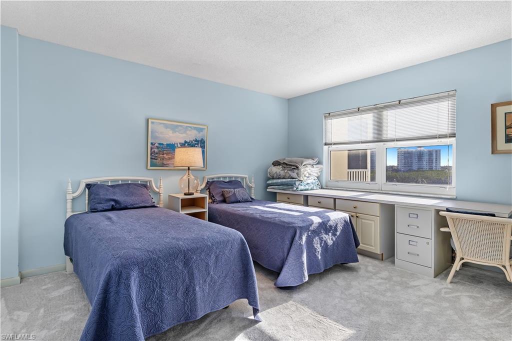 VANDERBILT TOWERS - Residential