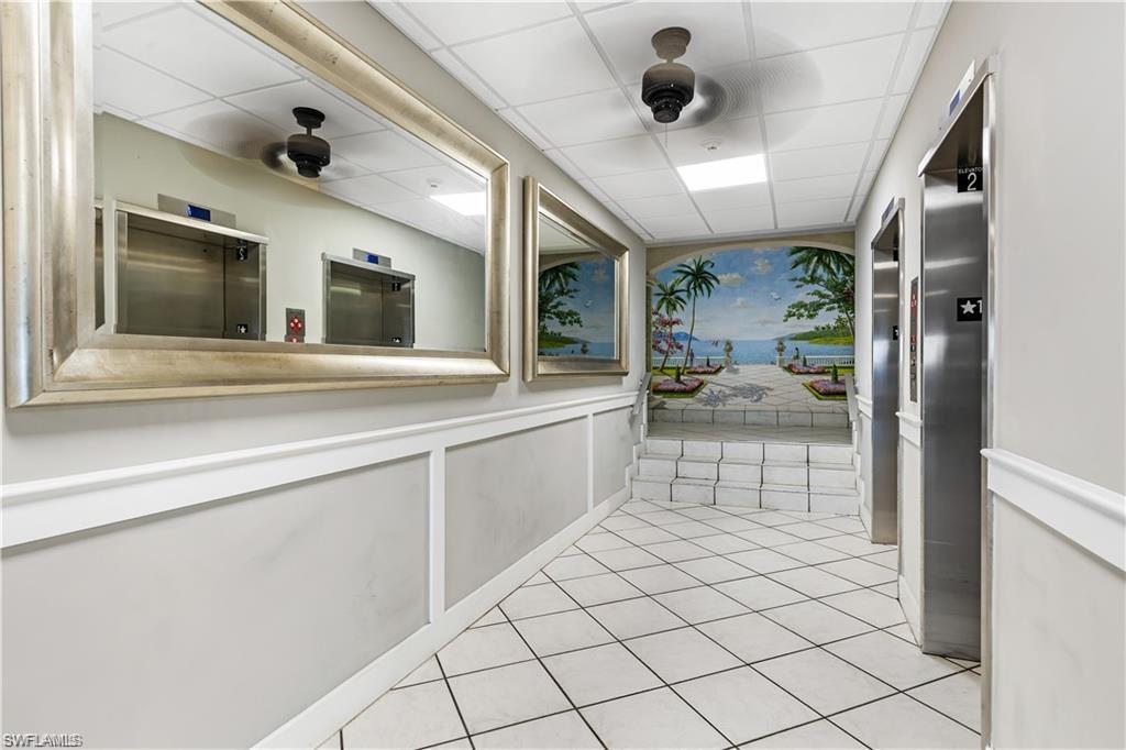 VANDERBILT TOWERS - Residential