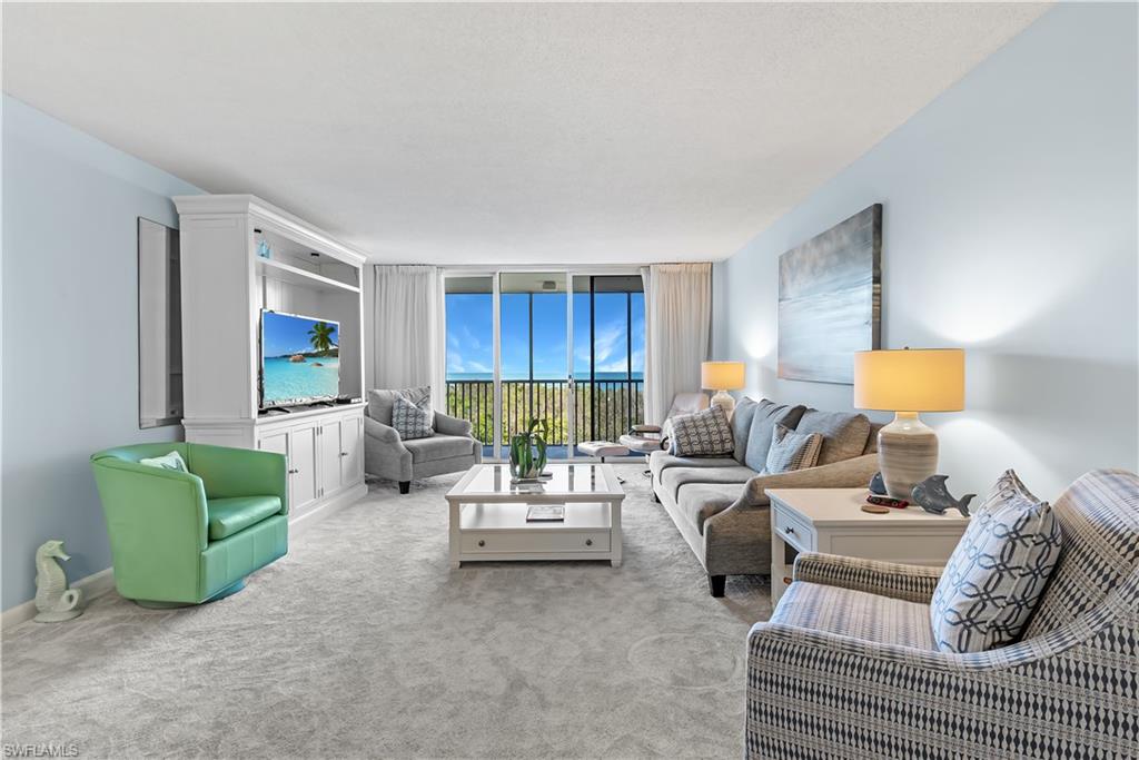 VANDERBILT TOWERS - Residential