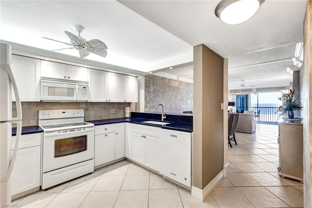 26000 Hickory BLVD 203