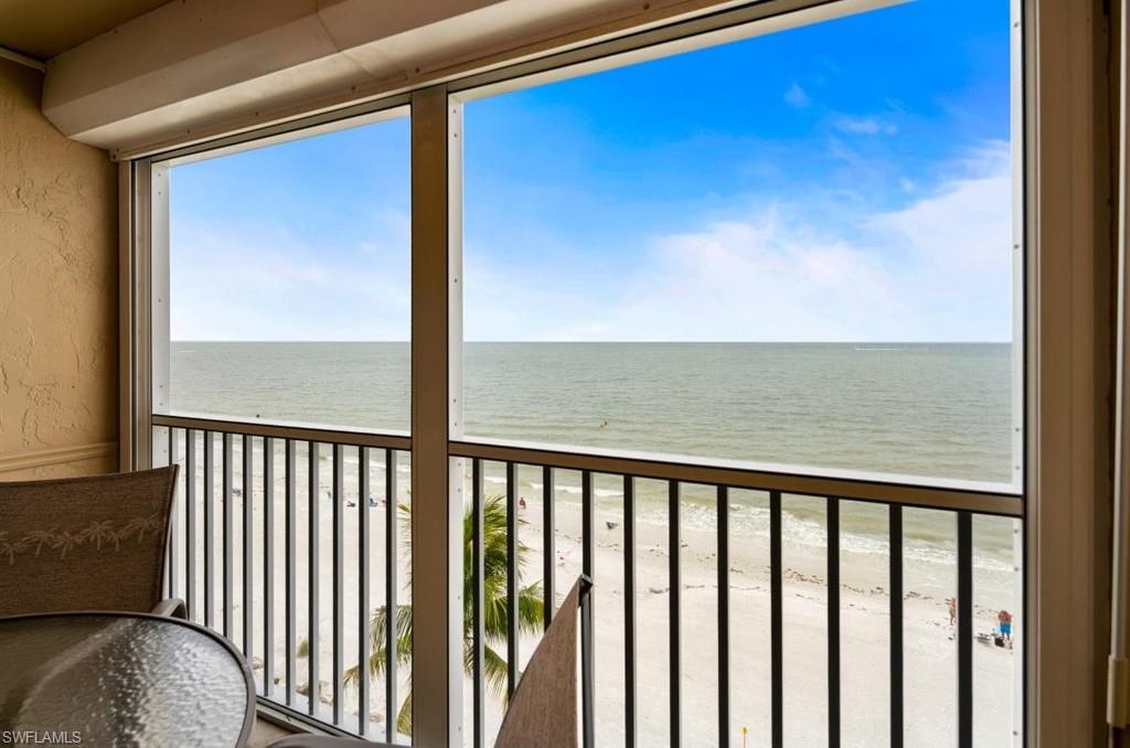 SMUGGLERS COVE CONDO - Residential