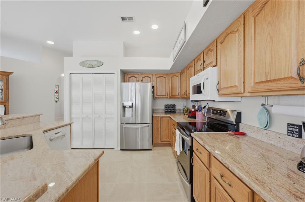 CROSS CREEK ESTATES - Residential