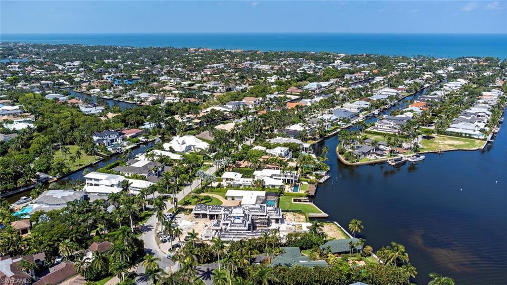 AQUALANE SHORES - Residential