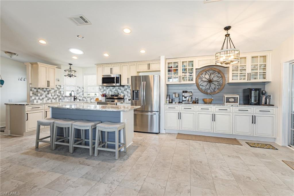 BAYSIDE ESTATES - Residential