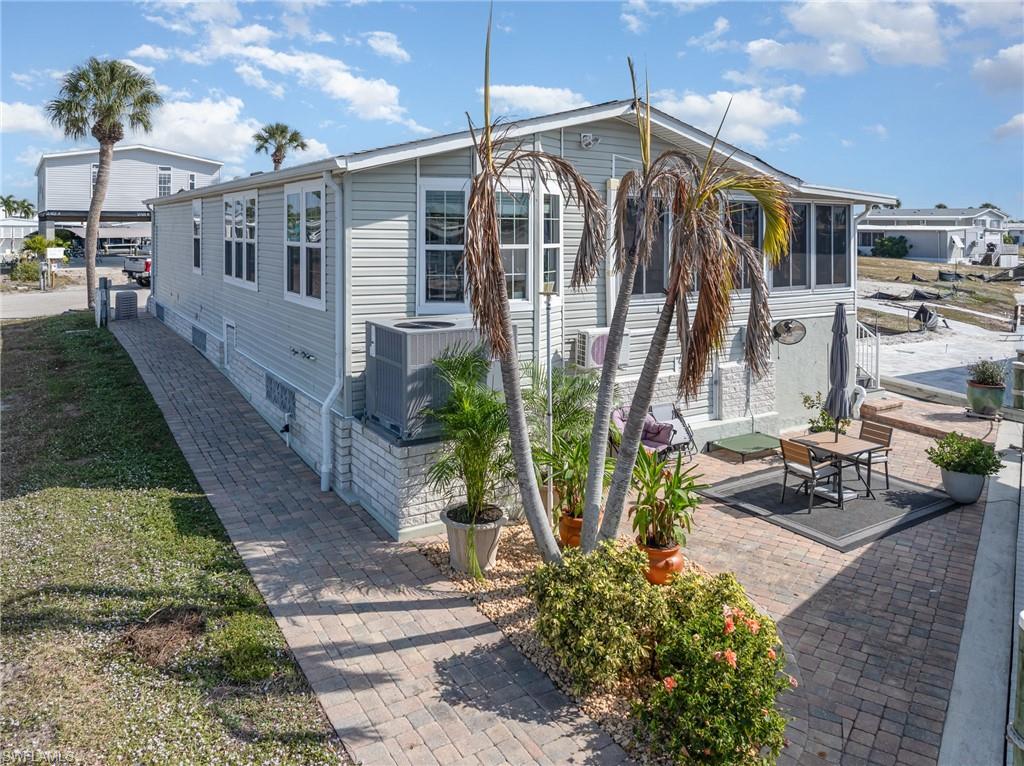 BAYSIDE ESTATES - Residential