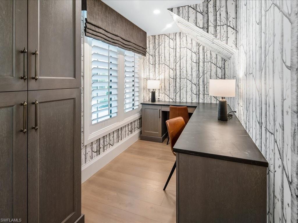 PINE RIDGE - Residential