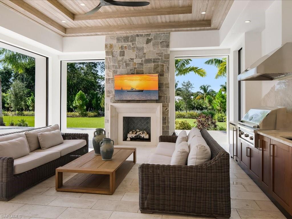 PINE RIDGE - Residential