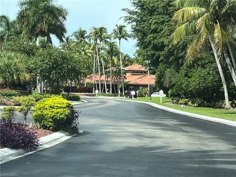 A home in NAPLES