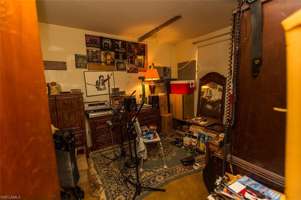 SAN CARLOS PARK - Residential