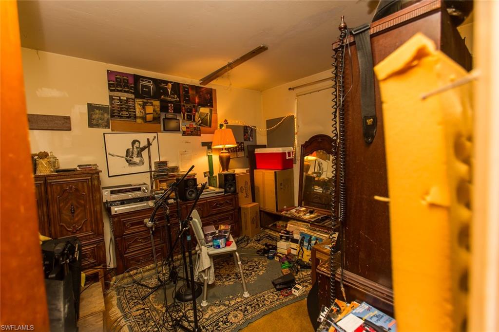 SAN CARLOS PARK - Residential