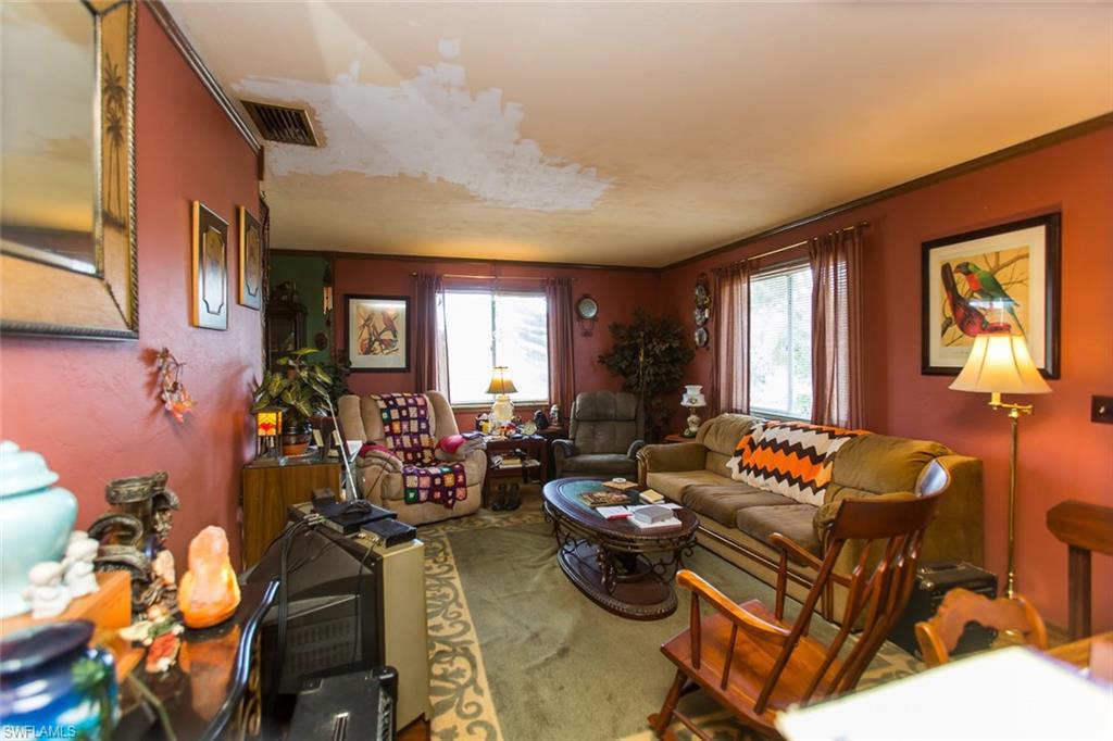 SAN CARLOS PARK - Residential