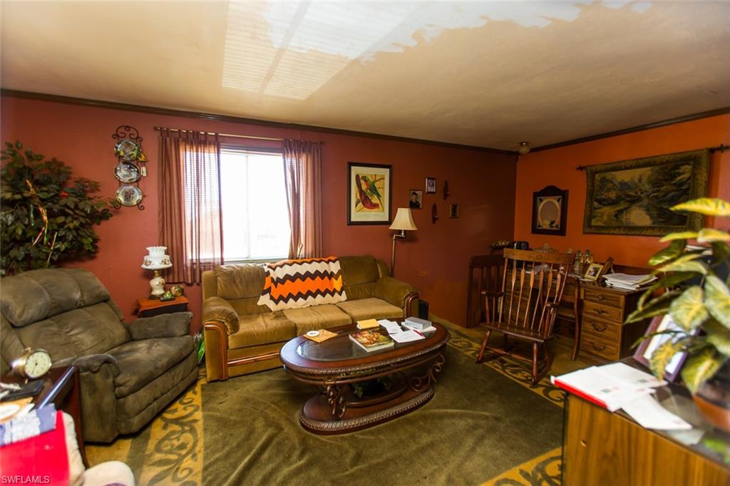 SAN CARLOS PARK - Residential