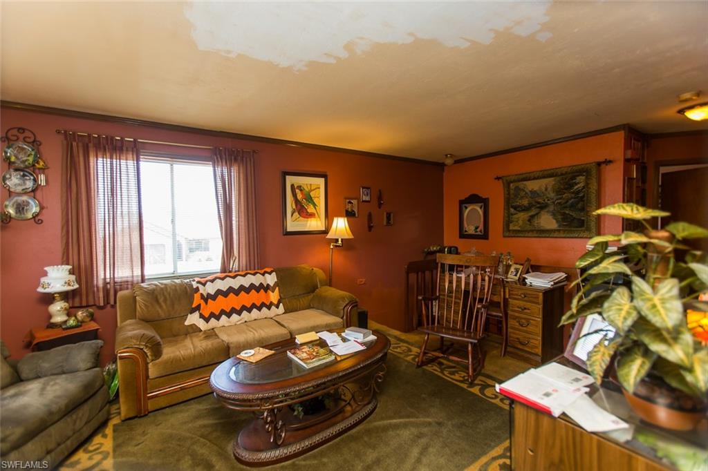 SAN CARLOS PARK - Residential