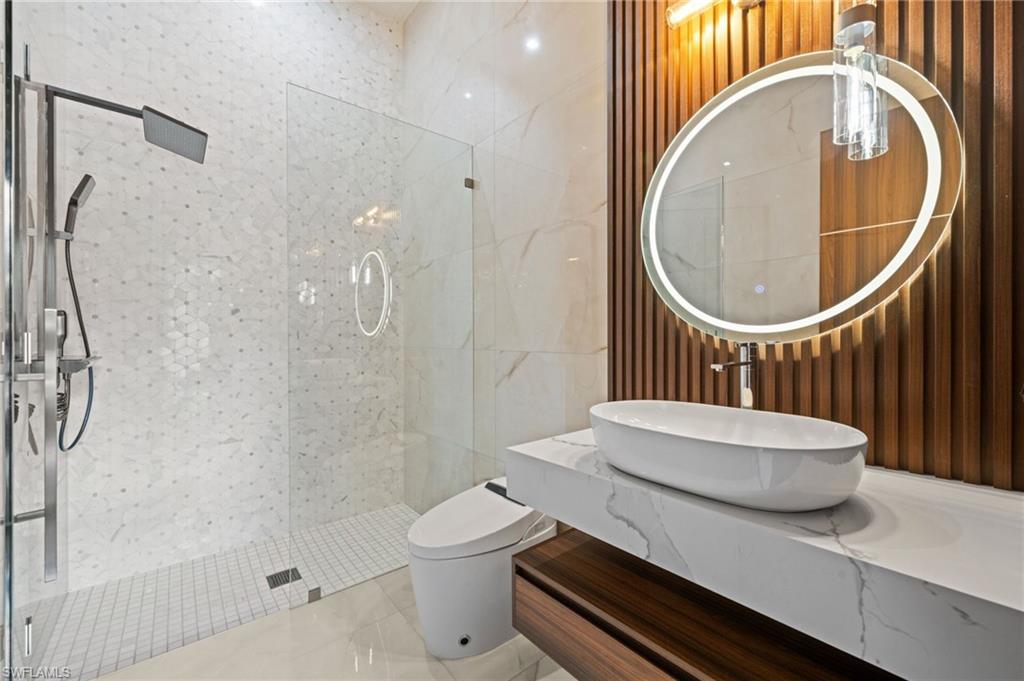 OAKES ESTATES - Residential