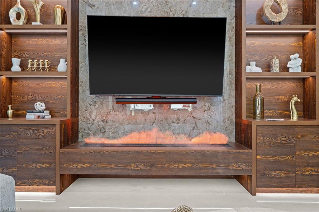 OAKES ESTATES - Residential