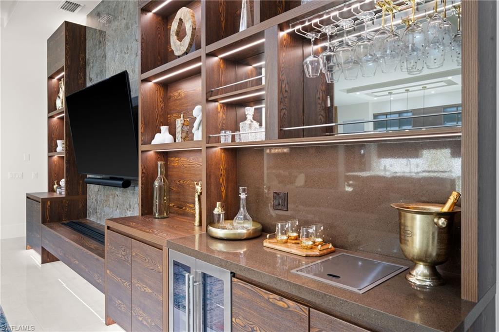 OAKES ESTATES - Residential