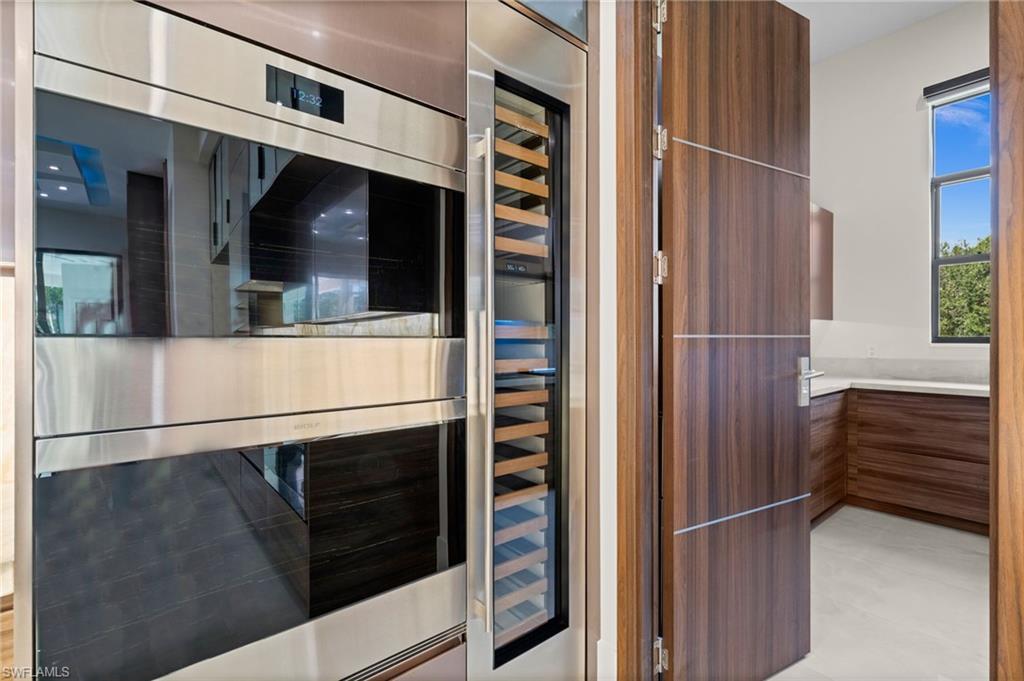 OAKES ESTATES - Residential