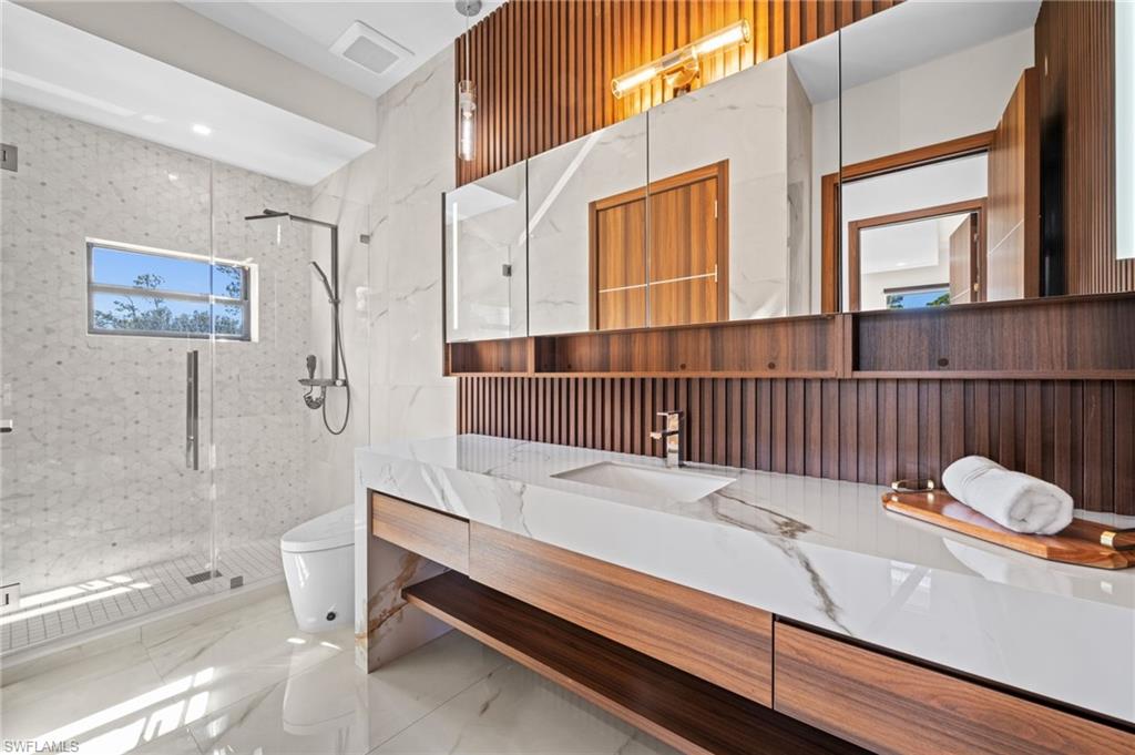 OAKES ESTATES - Residential