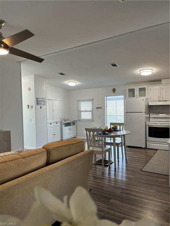 WINDJAMMER VILLAGE OF NAPLES - Residential Lease