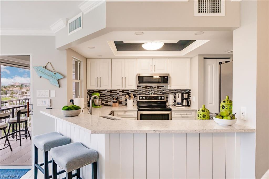 ISLANDER COVE - Residential Lease