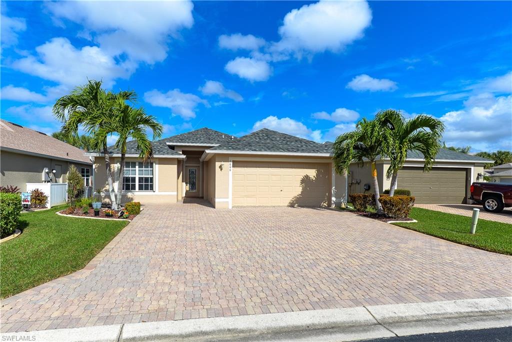 CALUSA PALMS - Residential