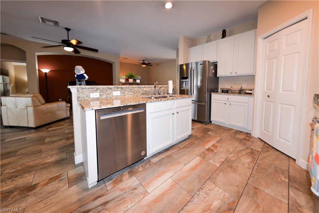 CALUSA PALMS - Residential