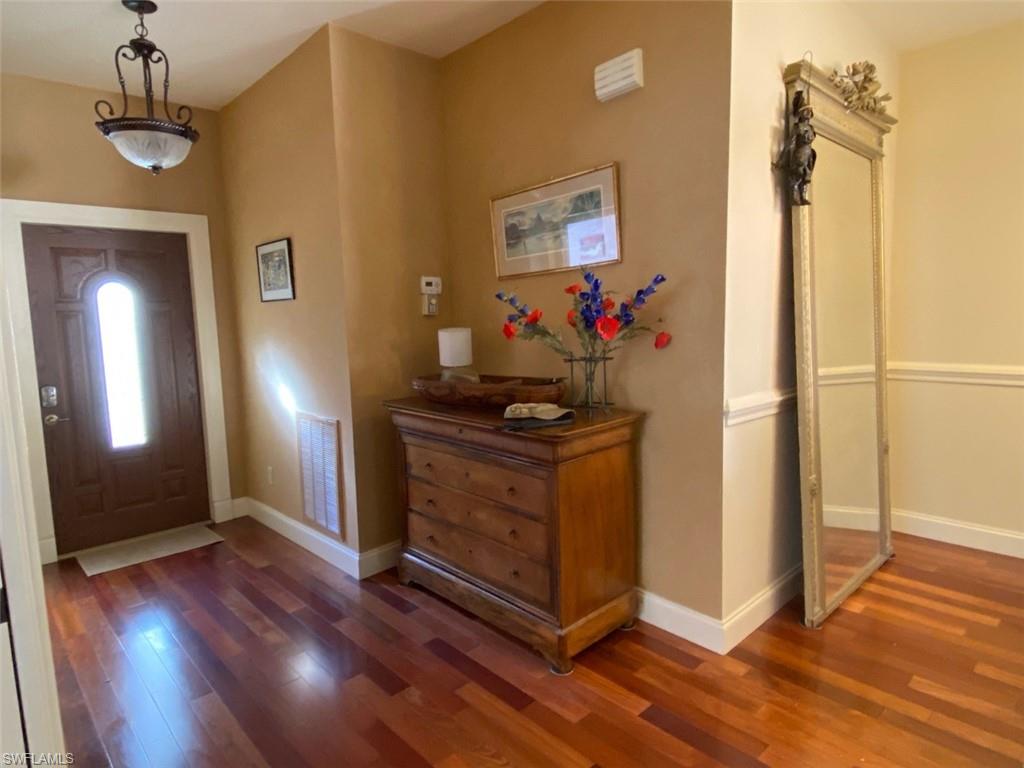 MAPLEWOOD - Residential