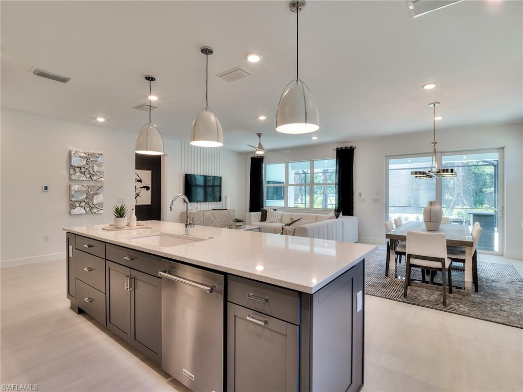 DEL WEBB OAK CREEK - Residential