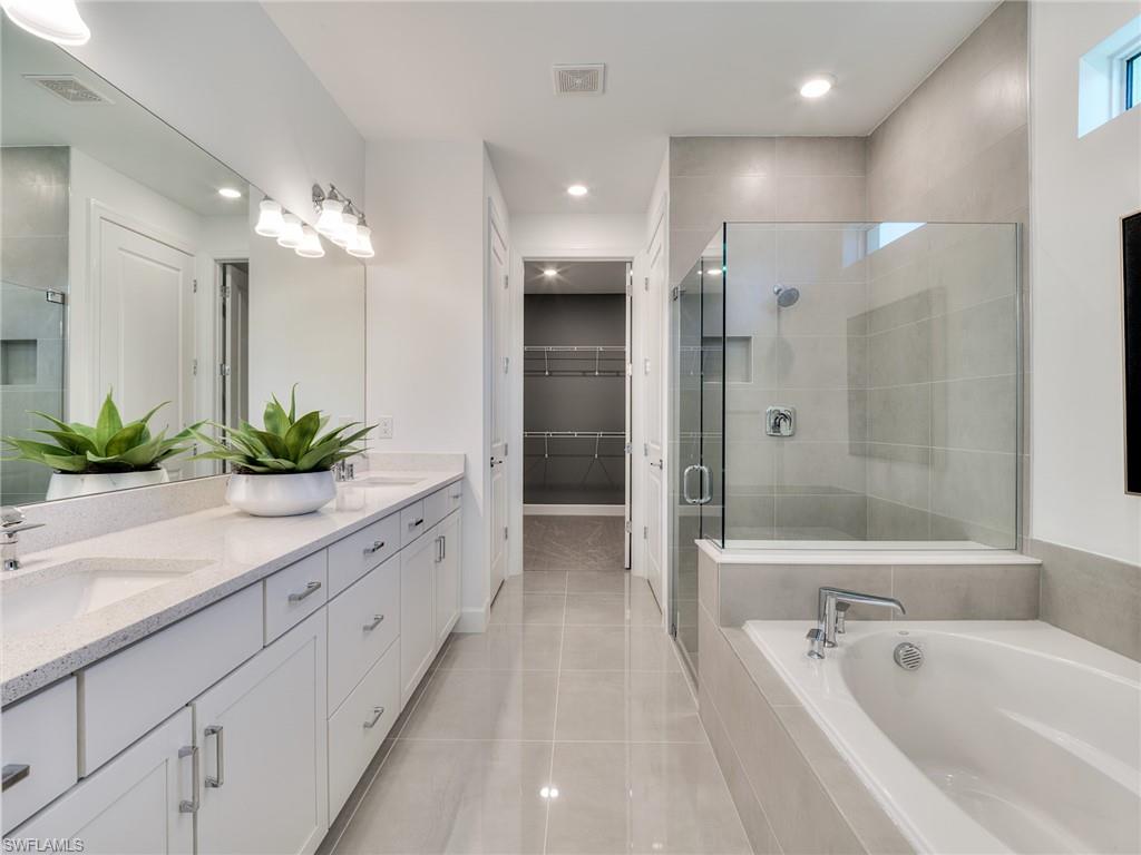 DEL WEBB OAK CREEK - Residential