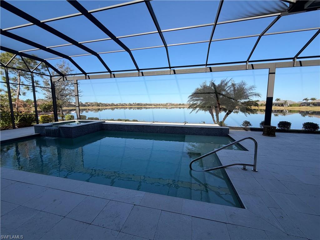 TWIN EAGLES - Residential