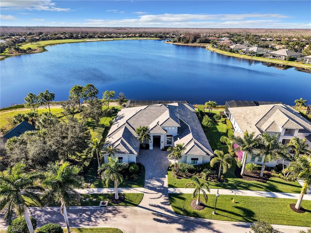 TWIN EAGLES - Residential