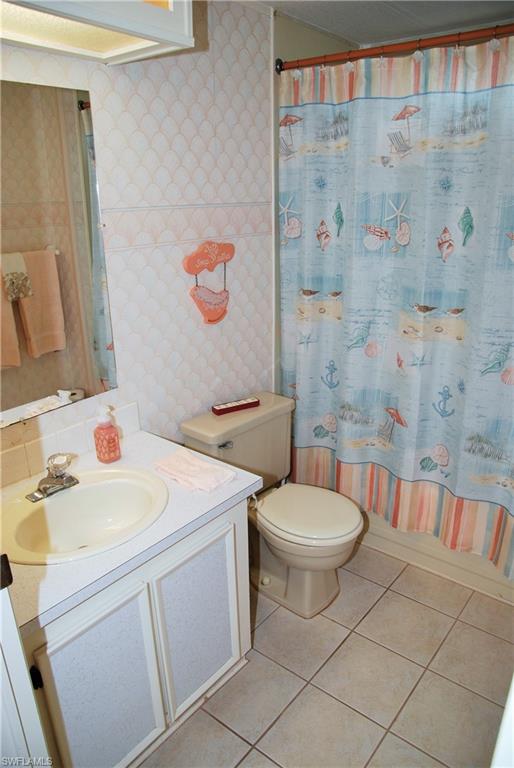 SIX LAKES COUNTRY CLUB - Residential