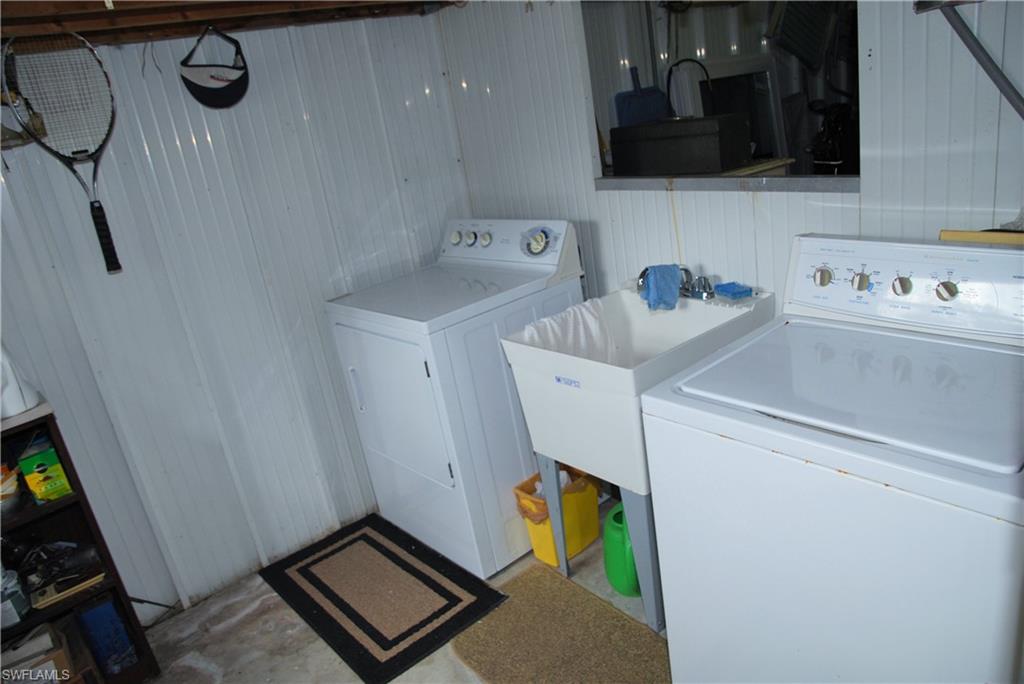 SIX LAKES COUNTRY CLUB - Residential