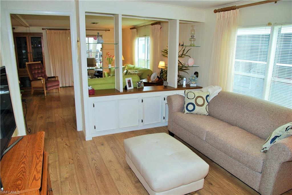 SIX LAKES COUNTRY CLUB - Residential