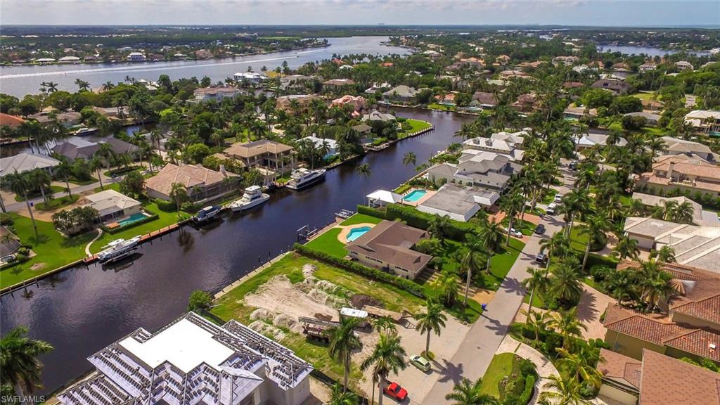 AQUALANE SHORES - Residential