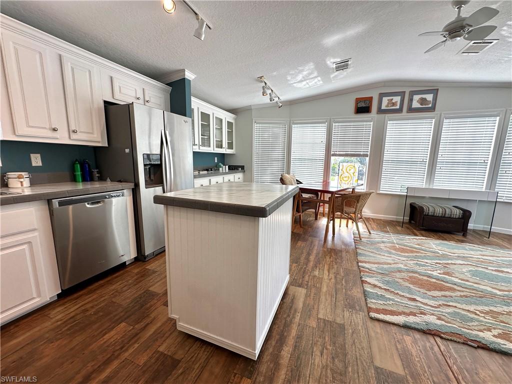 LEISURE TIME CAMPSITES - Residential