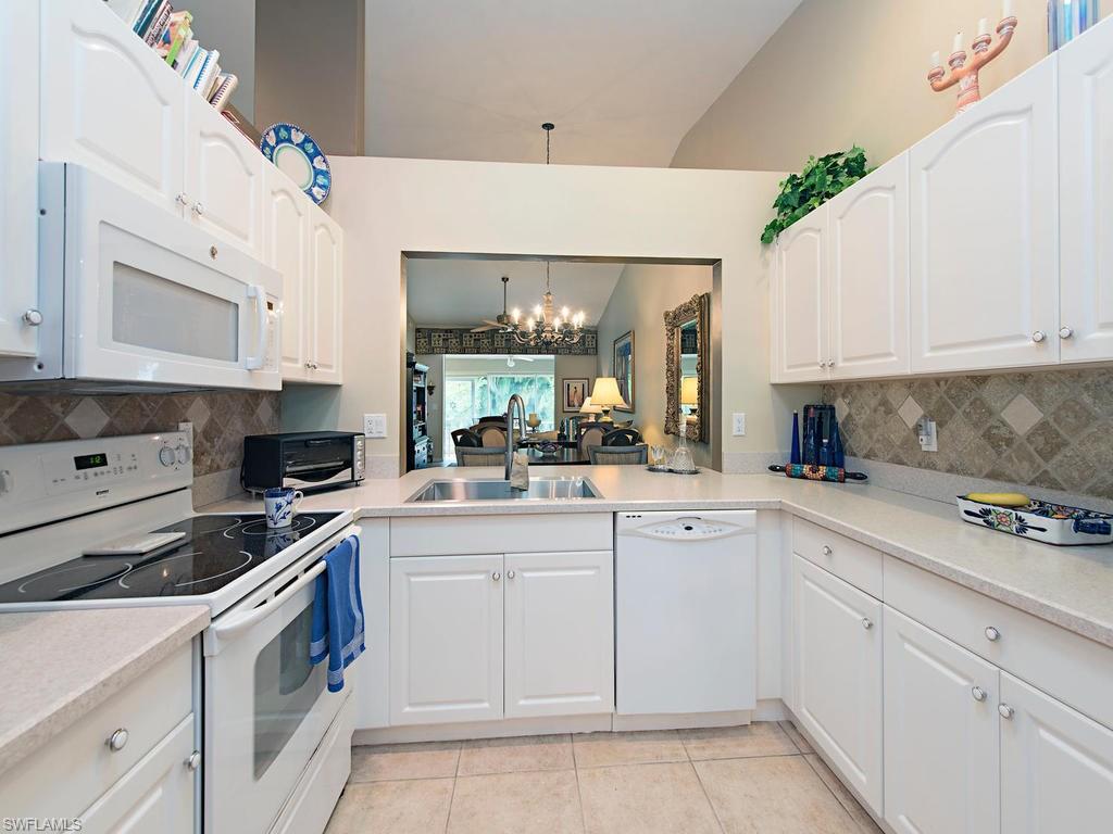 MONTEREY VILLAS - Residential