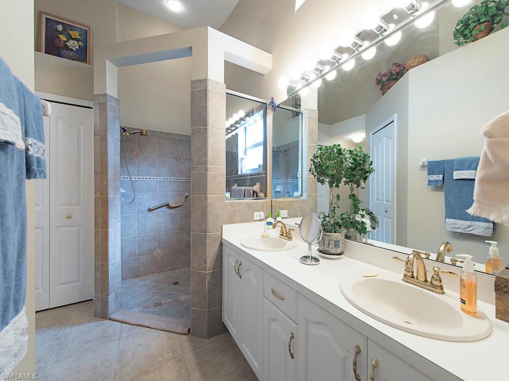 MONTEREY VILLAS - Residential