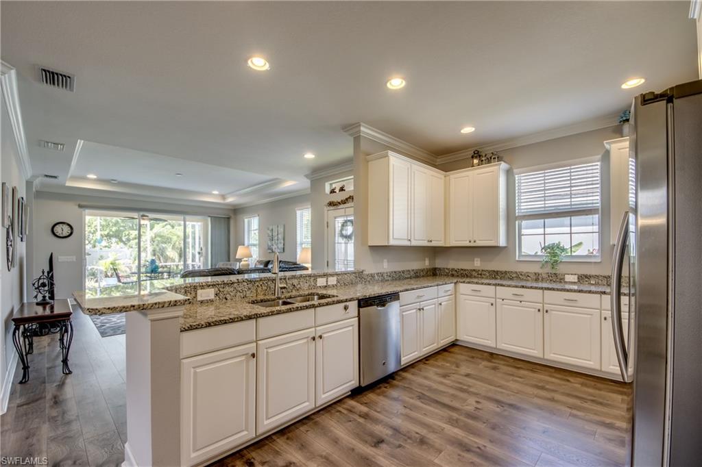 SANDOVAL - Residential