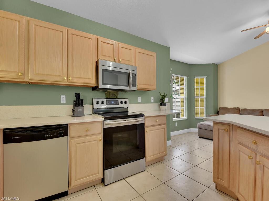 GOLDEN GATE ESTATES - Residential