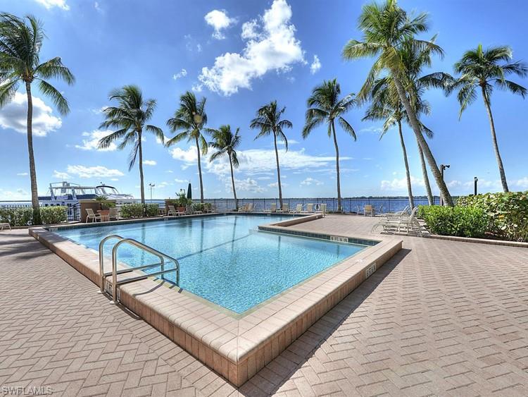 POINTE ROYALE - Residential