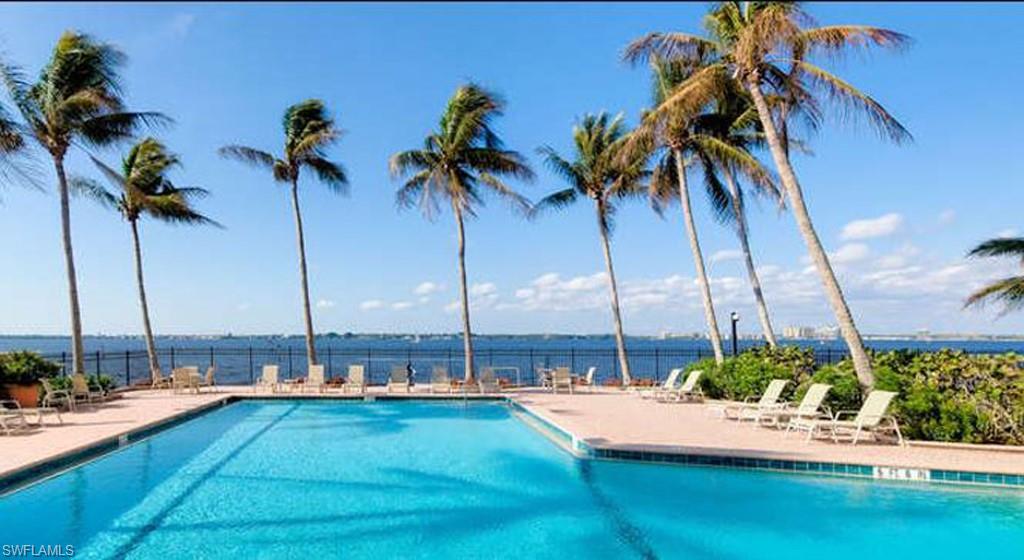 POINTE ROYALE - Residential