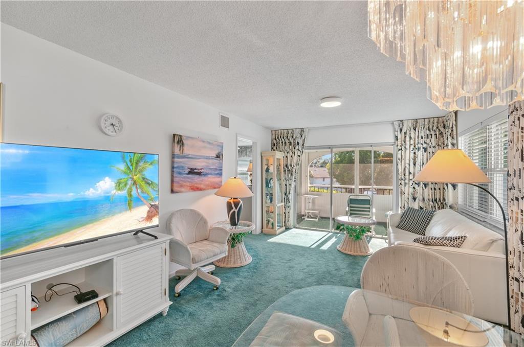 HIGH POINT COUNTRY CLUB - Residential Lease