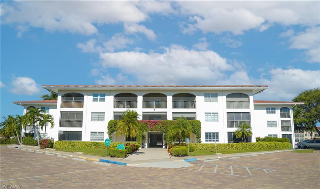 HIGH POINT COUNTRY CLUB - Residential Lease