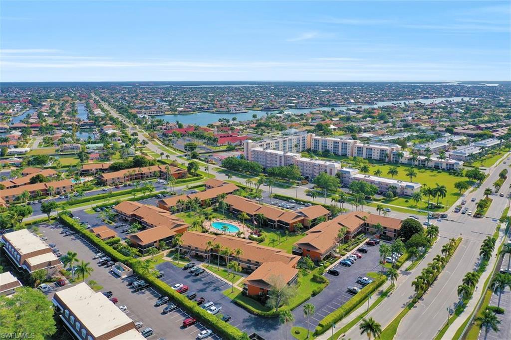 MARINER APTS MARCO ISLAND - Residential