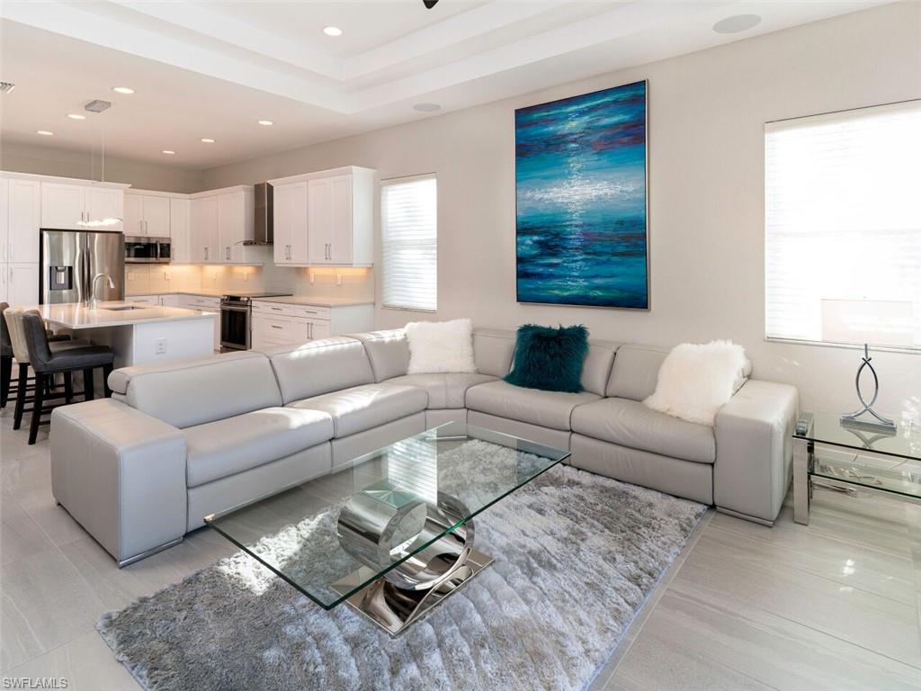 NAPLES PARK - Residential