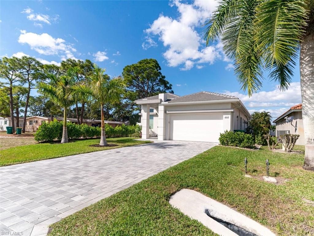 NAPLES PARK - Residential